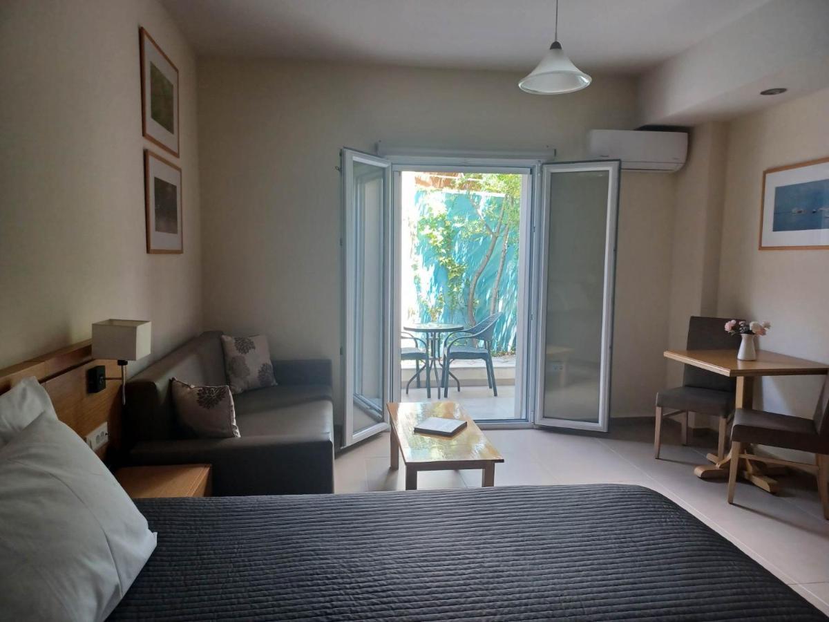 Hotel Estia Finikounta Dış mekan fotoğraf