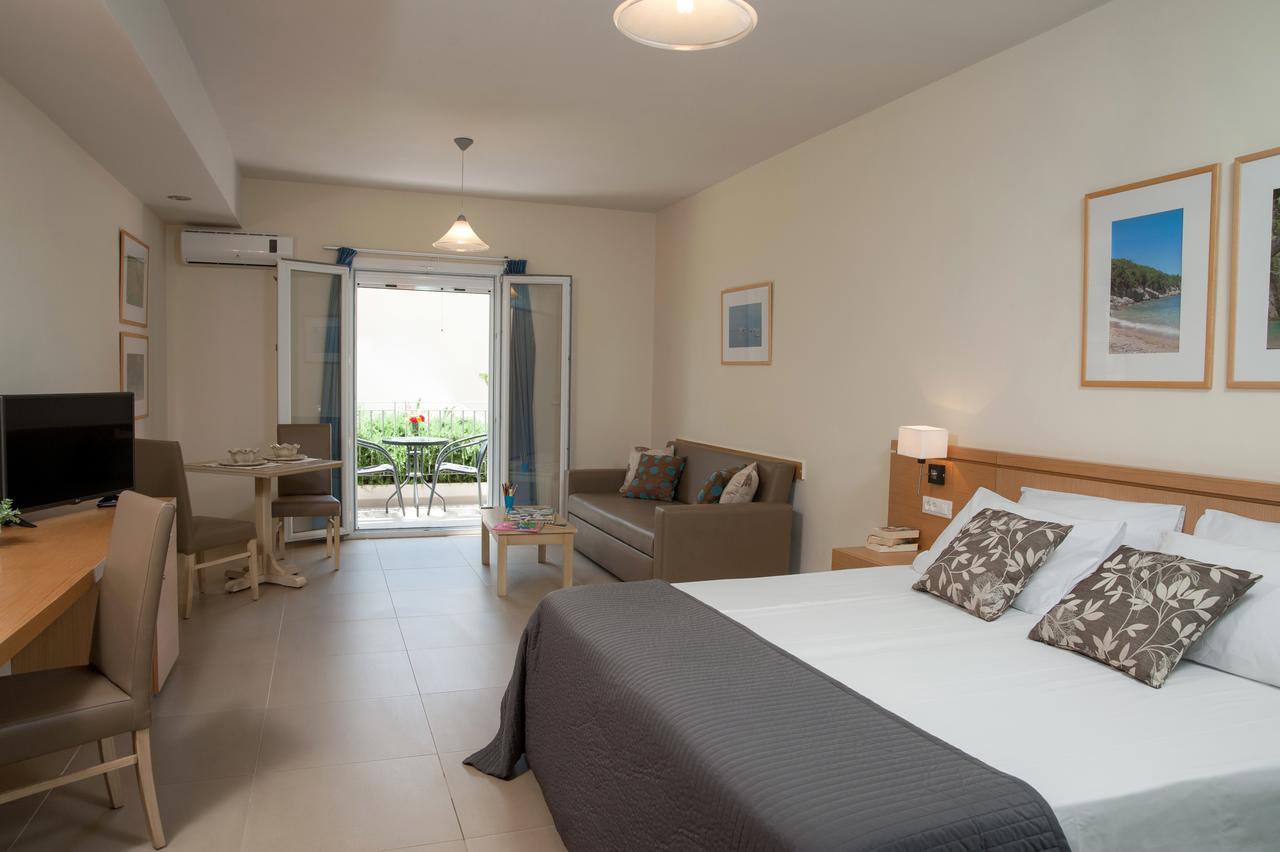 Hotel Estia Finikounta Dış mekan fotoğraf